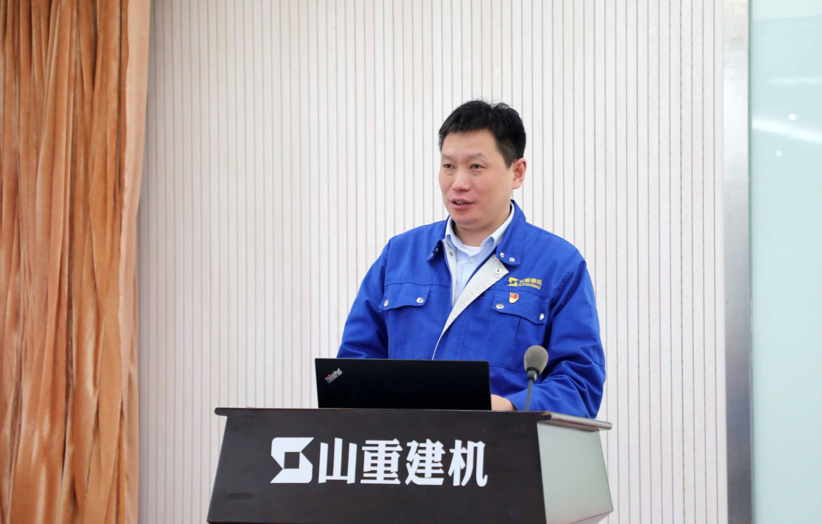 1.李总-1.jpg 1.李总-1.jpg